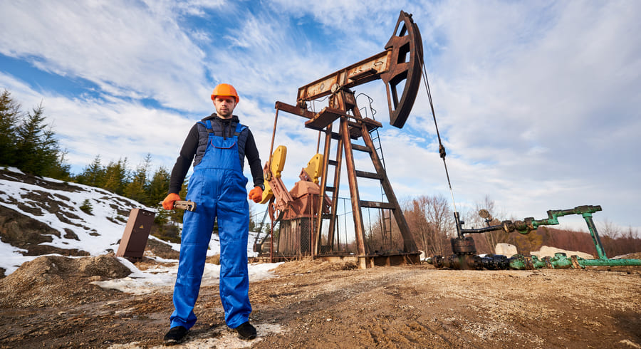 В своей работе нефтегазовые специалисты должны руководствоваться новыми стандартами фото