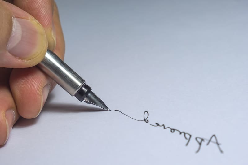 Как правше научиться писать левой рукой? картинка