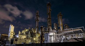 Ростехнадзор планирует утвердить для нефтегазоперерабатывающих производств новые ФНП  фото