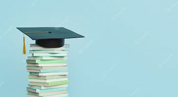 Дипломы бакалавров будут считаться документами о полном высшем образовании фото